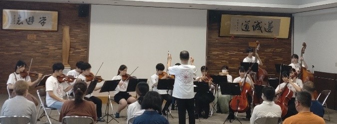 弦楽部３年生卒業コンサート