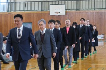 令和7年度　終業式・離任式