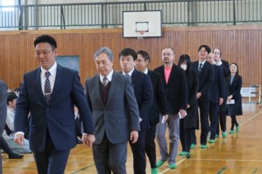 令和7年度　終業式・離任式